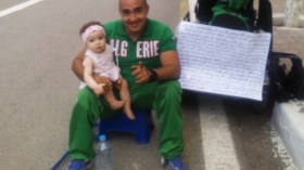 لاعب الفريق الوطني في سلة ذوي الاحتياجات في اعتصام بباتنة