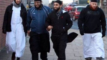 الشّباب والاستقامة