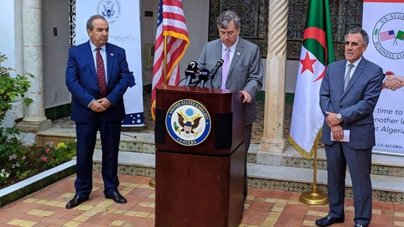 السفير الأمريكي معجب بالجزائريين