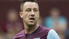 نجوم أستون فيلا يطالبون بتعيين جون تيري مدرباً للفريق