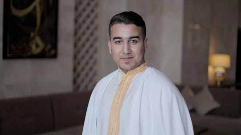 ياسين حموش مُمثلا للجزائر في برنامج “مُنشد الشارقة 10”