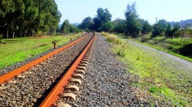 تأخر في إنجاز السكة الرابطة بين الميناء والمنطقة الحرة بجيجل