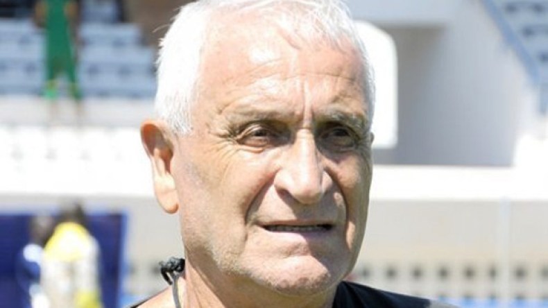 إدارة “البابية” لا زالت تنتظر قدوم المدرب الفرنسي أكورسي