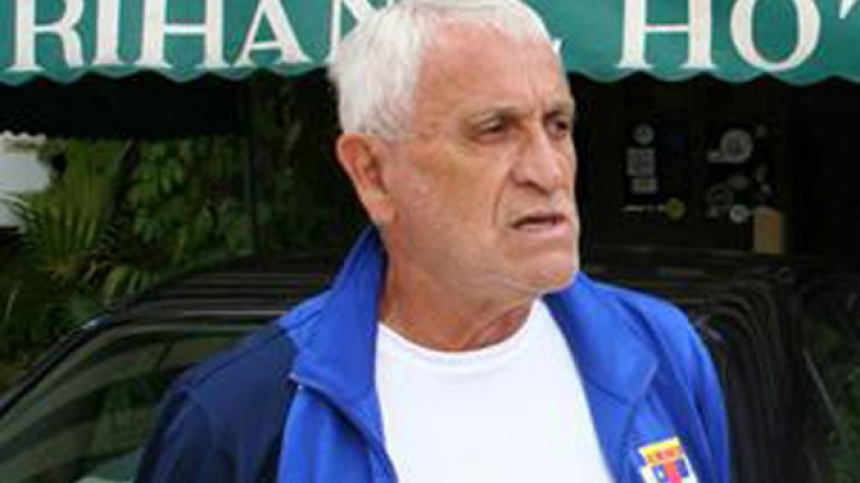 رئيس مولودية العلمة يرفض انتداب اللاعبين الأفارقة