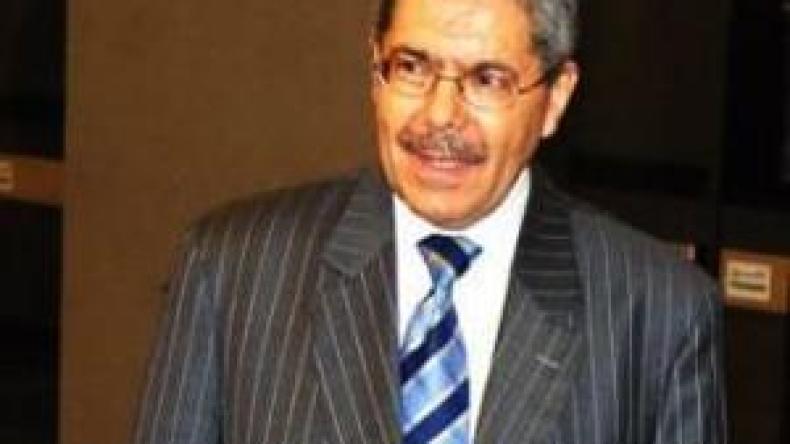 وزارة‭ ‬الشباب‭ ‬والرياضة‭ ‬تهدد‭ ‬بوقف‭ ‬الإعانات