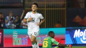 أوناس يدخل قائمة هدافي “الكان”