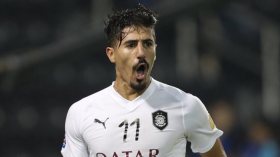 بونجاح يعود ويضع قدما في ربع النهائي