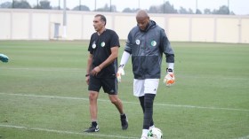 مبولحي والحرّاس الأفارقة مظلومون في أوروبا