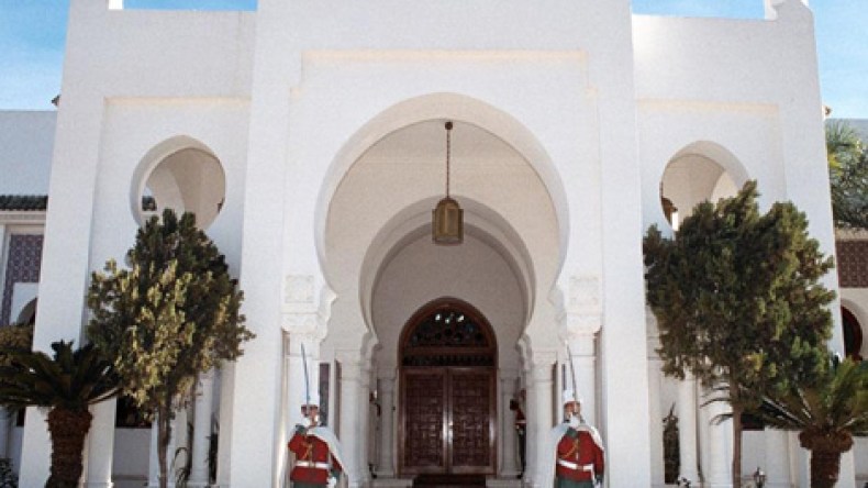 “أحداث مصر تصيب إقامة دولة المؤسسات بالجزائر في العمق”