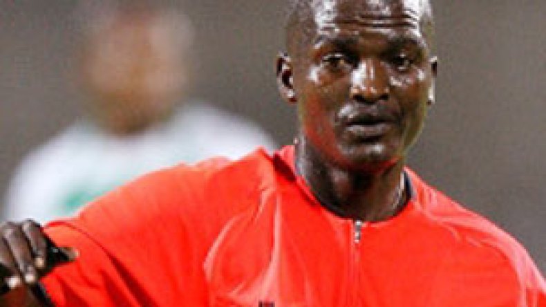 الكاف تغير الطاقم التحكيمي للقاء سطيف وريكرياتيفو الانغولي