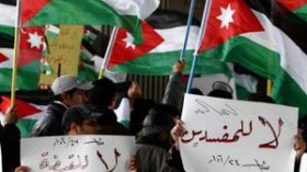 الأردنيون‭ ‬يعتصمون‭ ‬سلميا‭ ‬للمطالبة‭ ‬برحيل‭ ‬مدير‭ ‬المخابرات