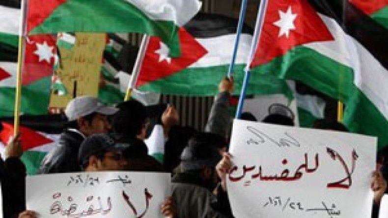 الأردنيون‭ ‬يعتصمون‭ ‬سلميا‭ ‬للمطالبة‭ ‬برحيل‭ ‬مدير‭ ‬المخابرات