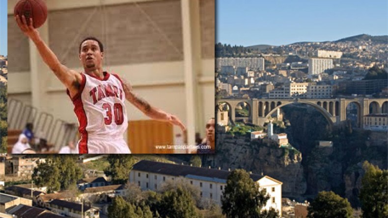 لاعب السلة الأمريكي “فراد” يهرب من قسنطينة