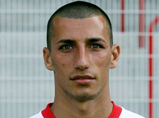 Karim Benyamina to â€œ Echourokâ€ : I â€™m begging Saadane to call me up.