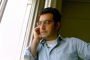 Le journaliste de Newsweek, Maziar Bahari, libéré : le Canada doit continuer de presser Téhéran