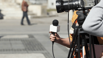 أنقذوا العربية من الصحافيين!