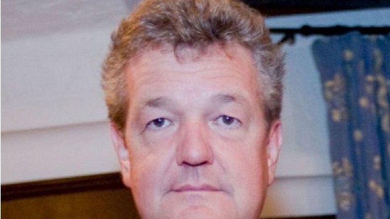 صحفي بريطاني يقتل زوجته بالمطرقة