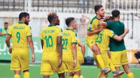 فيلود محتار بخصوص التشكيلة الأساسية.. ويريد الفصل في تيزي وزو