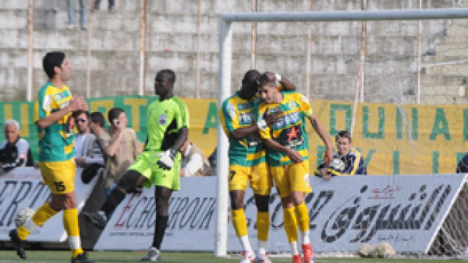 شبيبة القبائل – النادي الإفريقي التونسي: الجمعة  على الساعة الـ16