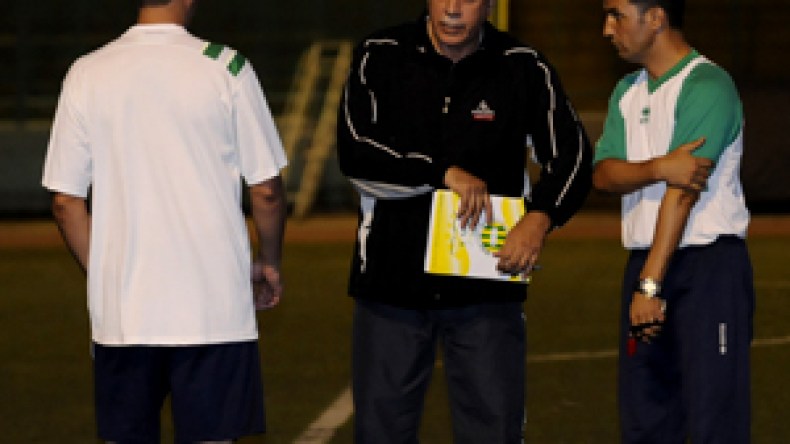 الأنصار‭ ‬يطالبون‭ ‬برحيل‭ ‬بعض‭ ‬أشباه‭ ‬المسيرين‭ ‬والعودة‭ ‬للتدريبات‭ ‬مساء‭ ‬اليوم