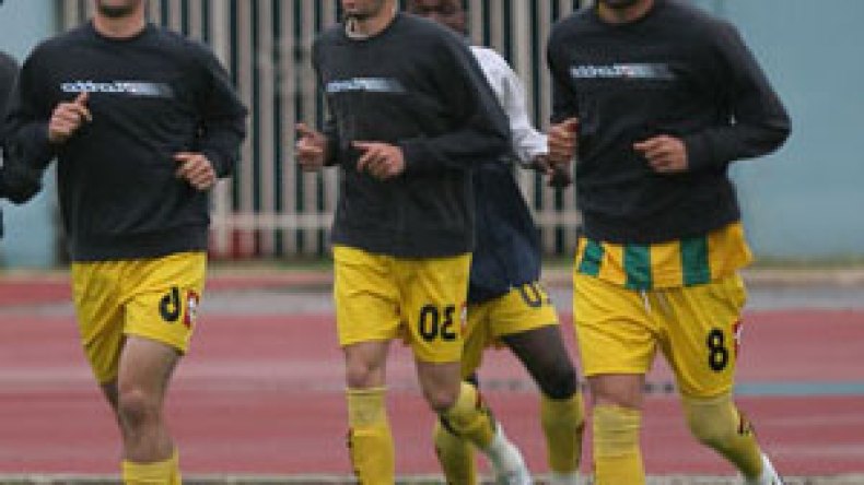 مولدوفان يقدم اليوم إلى اللاعبين بحضور خالف