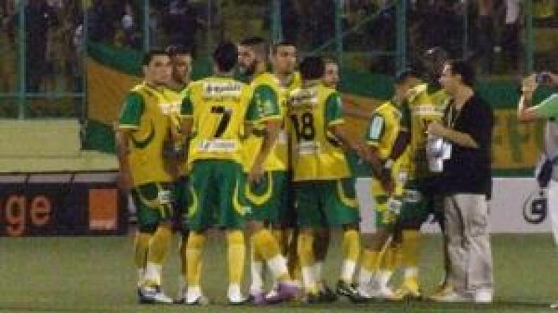 “أعشق مارسليا وحلمي اللعب لها.. وسطيف  والقبائل هما الأفضل محليا”