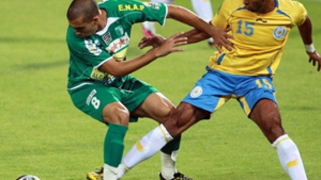 الشبيبة تهزم الإسماعيلي المصري في عقر داره