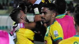 “الكناري” يكبح “النسر”