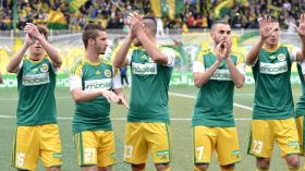 يسلي يعود.. وتخوفات من غياب ريال أمام تاجنانت