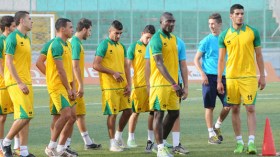 التأشيرات تعطل تحليق الكناري إلى سلوفاكيا لإجراء التربص