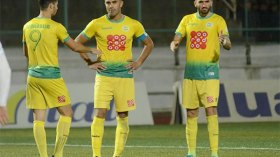 المحضر رامبي يشرع في عمله وعسلة مهدد بعقوبات مالية