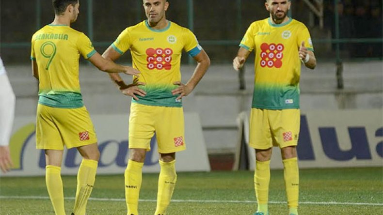 المحضر رامبي يشرع في عمله وعسلة مهدد بعقوبات مالية