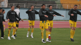 القبائل تشهر سيف “الحوافز المادية” في وجه المولودية