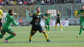 5 لاعبين مرشحون لمغادرة الكناري نهاية الموسم
