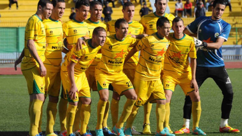 سنجاق يوقع لموسم مع الشبيبة ويشرع في اعادة بناء عش الكناري