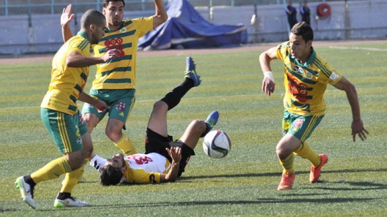 كاروف يفصل في تشكيلته الأساسية وأزلاف يهدد المتقاعسين