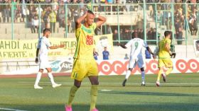 باشا: التعادل أمام شبيبة القبائل كان بطعم الهزيمة