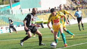 حناشي يحذّر من التفكير في لقاء الكأس ويطالب بنقطة من وهران