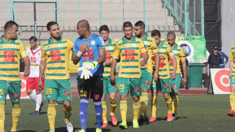 سلبيات كثيرة في تربص “الكناري” وتخوفات من موسم أسود