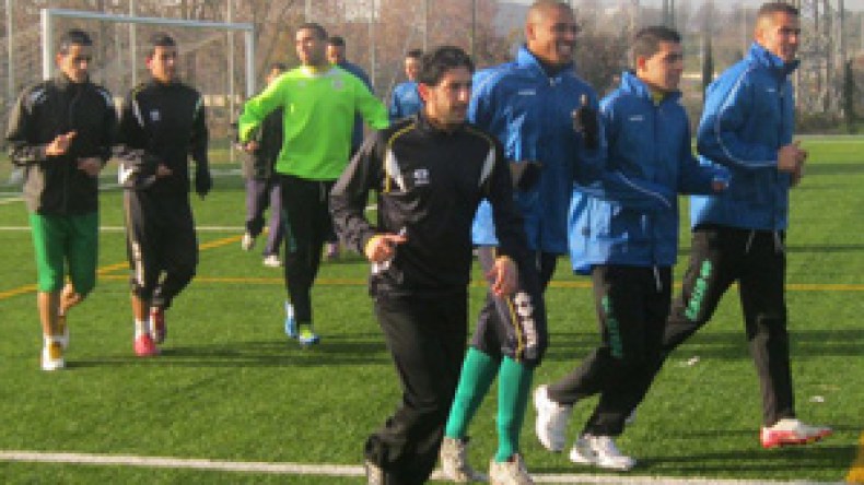 شبيبة‭ ‬القبائل‭ ‬تنهزم‭ ‬في‭ ‬آخر‭ ‬اختبار‭ ‬ودي‭ ‬ببرشلونة‭ ‬قبل‭ ‬مواجهة‭ ‬العميد