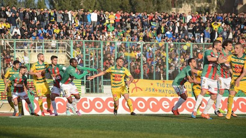 إدارة “الكناري” تطالب بتأجيل “الكلاسيكو” ليوم 17 أكتوبر