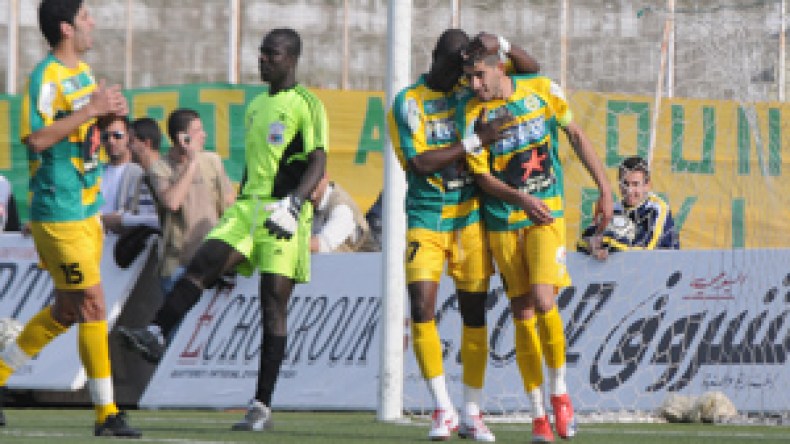 عناصر‭ ‬الكناري‭ ‬لا‭ ‬تفكر‭ ‬إلا‭ ‬في‭ ‬الدراويش