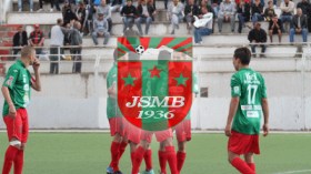 “فتنة” في شبيبة بجاية واستقالات وإضرابات قبل نهائي الكأس