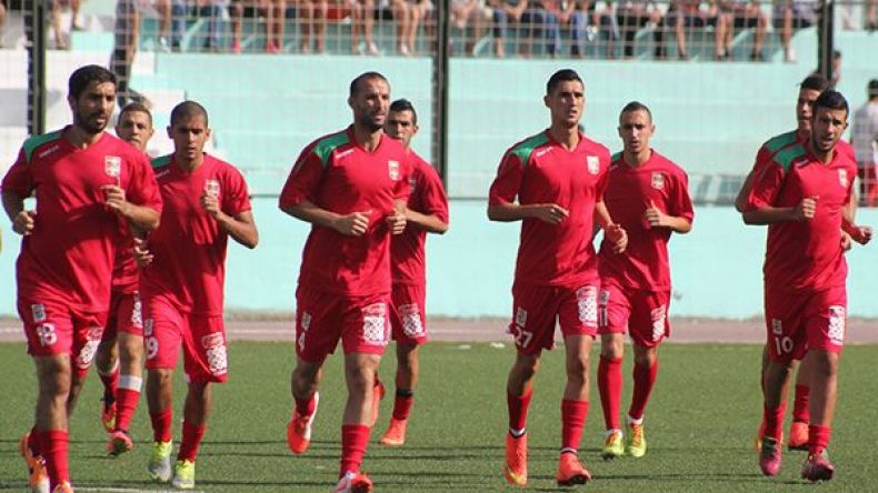 اللاعبون الجدد يلتحقون والحديث عن الصعود سابق لأوانه