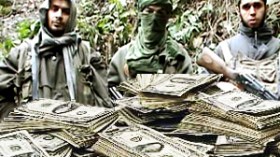 خبراء ينددون بدفع الفديات للجماعات الإرهابية