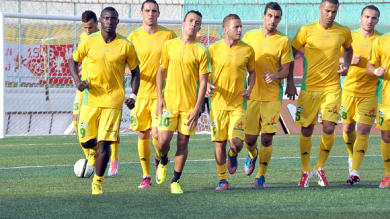 القمة في تيزي و20 أوت وداربي الهضاب دون نكهة