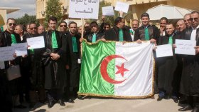 قضاة العاصمة يحتجون ويرفضون “التسلط”