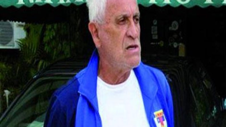 المدرب أكورسي: فزنا على الجزائر فالتف حولي 6 وزراء من حكومة إفريقيا الوسطى!؟