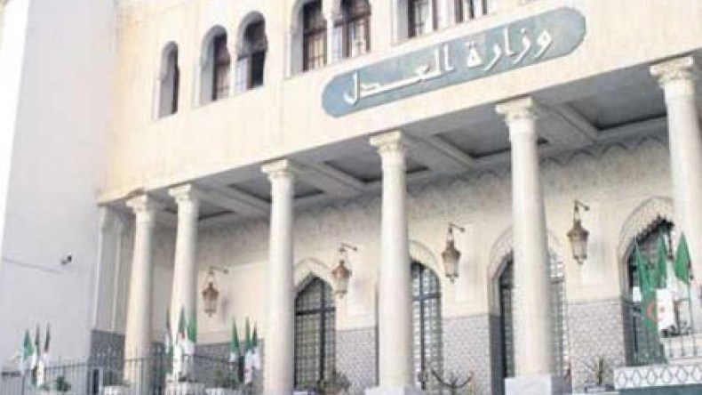 وزارة العدل تحقق في “فضيحة” النائب العام المساعد لمجلس قضاء غرداية