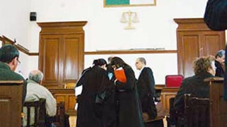 5 سنوات حبسا للمدير العام بالنيابة للبنك التجاري الصناعي